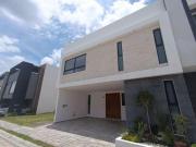 HERMOSA CASA EN VENTA EN PARQUE NAYARIT