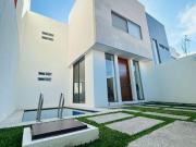 HERMOSA CASA EN VENTA EN PASEO DEL CONQUISTADOR