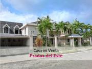 Hermosa casa en venta en Prados del Este