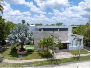 HERMOSA CASA EN VENTA EN PRIV. CUTZAM, YUCATÁN COUNTRY CLUB