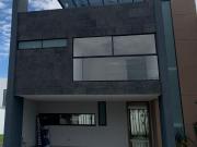 HERMOSA CASA EN VENTA EN PUEBLA, LOMAS DE ANGELOPOLIS