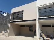Hermosa Casa en Venta en Sirio, Antares