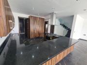 Hermosa Casa en Venta en Solares