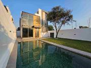 HERMOSA CASA EN VENTA EN TLAYACAPAN