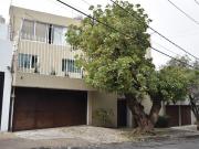 HERMOSA CASA EN VENTA EN UNA DE LAS MEJORES ZONAS DE CDMX