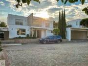 CASA EN VENTA URBANIZACIÓN CERRADA SECTOR TANDA