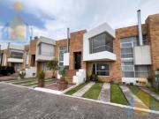 Vendo Casa en Venta en Valle de los Chillos en dos plantas