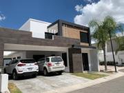 Hermosa casa en venta La vista Residencial 4...