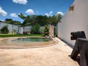 HERMOSA CASA EN VENTA MERIDA, CHOLUL EN PRIVADA AMANTEA...