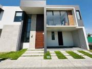 HERMOSA CASA EN VENTA NUEVA EN PRIVADA TOLUCA A 45 min...