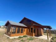 HERMOSA CASA EN VENTA PAMPA DE LOS REARTES VILLA GENERAL...