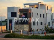 HERMOSA CASA EN VENTA PROGRESO