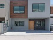 HERMOSA CASA EN VENTA, PROPIEDAD DE RECUPERACION BANCARIA