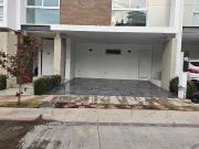 Hermosa casa en venta Punta Cedro