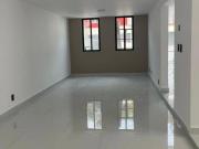 HERMOSA CASA EN VENTA REMODELADA