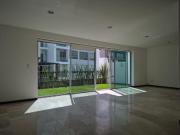 HERMOSA CASA EN VENTA/ RENTA EN LOMAS DE ANGELOPOLIS II