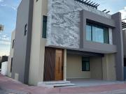 CASA EN VENTA RESIDENCIAL LOMBARDIA