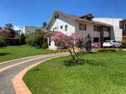 HERMOSA CASA EN VENTA, SECTOR RIO AMARILLO