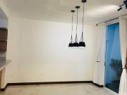 Hermosa casa en venta, totalmente remodelada, equipada y...