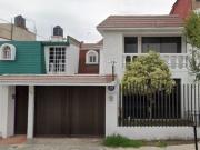 ¡HERMOSA CASA EN VENTA! UBICADA EN LOPEZ MATEOS ATIZAPAN...