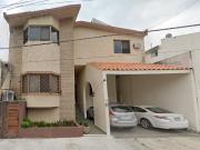 HERMOSA CASA EN VENTA UBICADA ENTRE AVENIDAS PRINCIPALES HERMOSA CASA EN VENTA UBICADA ENTRE AVENIDAS PRINCIPALES