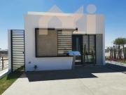 HERMOSA CASA EN VENTA, VIÑEDOS RIVIER