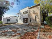 HERMOSA CASA EN VENTA Y/O RENTA