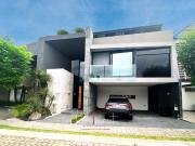 Hermosa casa en venta amueblada en Parque...