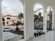 Hermosa casa en vista Real