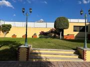 Hermosa Casa Estilo Colonial de 3 recámaras en un nivel...