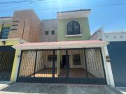 HERMOSA CASA FRENTE A ESTADIO DE LOS CHARROS, ZAPOPAN