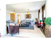 hermosa casa independiente con 2 apartamentos y piscina