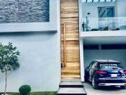 Hermosa casa moderna en privada en Delicias