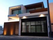Hermosa casa moderna en Venta en Fraccionamiento...