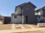 Hermosa casa nueva en arriendo condominio el Portal de...