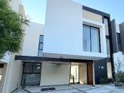 HERMOSA CASA NUEVA EN VENTA EN LOMAS DE ANGELÓPOLIS...