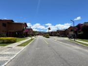 Hermosa casa para la venta en unidad cerrada en el...