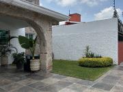 HERMOSA CASA REMODELADA DE CUATRO RECÁMARAS EN CONDOMINIO