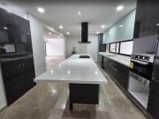 HERMOSA CASA RESIDENCIAL EN VENTA EN LOMAS DE...
