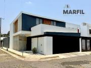 Hermosa Casa Residencial en Venta Residencial Esmeralda...
