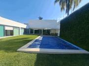 HERMOSA CASA SOLA MINIMALISTA UN NIVEL CON ELEVADOR,...