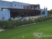 Hermosa casa tipo hacienda frente al campo de golf