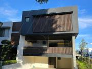 HERMOSA CASA TOTALMENTE NUEVA EN VENTA EN LOS OLIVOS...