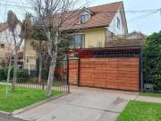 Hermosa Casa Tres Pisos, 4 Dormitorios, 4 Baños, Calle...