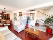 Hermosa Casa ubicada en la Reina