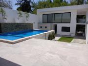 Hermosa casa/quinta a 2 minutos de Viñedos y rápido...