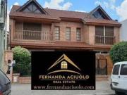 HERMOSA CHALET CON PILETA EN VENTA EN VILLA LUZURIAGA