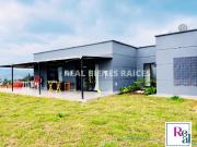 Hermosa Finca en Venta en Unidad Cerrada