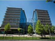 HERMOSA OFICINA EN PLENO SECTOR DE SAN DAMIAN