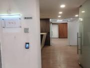 HERMOSA OFICINA, EXCELENTE UBICACION, SALAS JUNTAS Y...